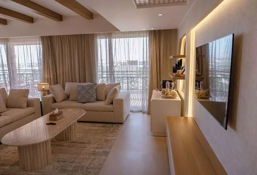 سوئیت پرزیدنت, Fort Arabesque Resort, Spa & Villas