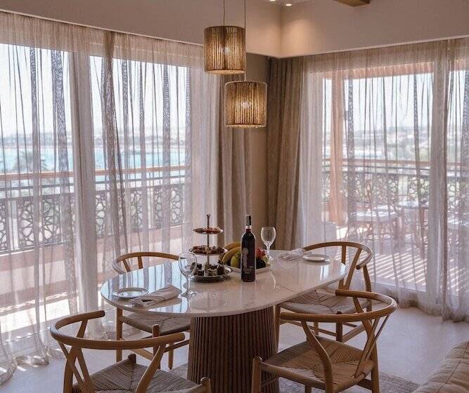 סוויטה נשיאותית, Fort Arabesque Resort, Spa & Villas