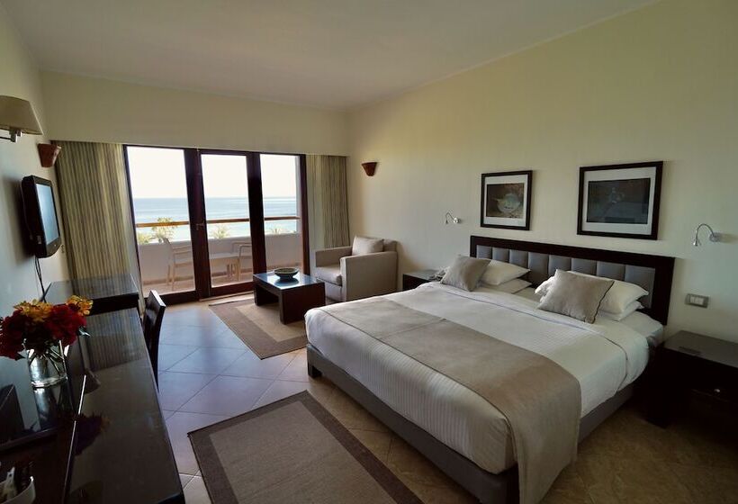 חדר סופריור נוף לים, Fort Arabesque Resort, Spa & Villas