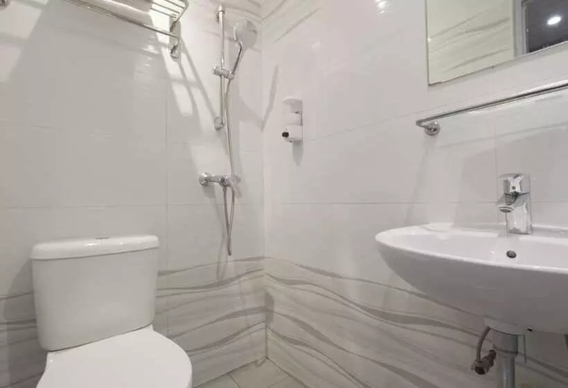 اتاق خانوادگی, Hi Hotel Dot