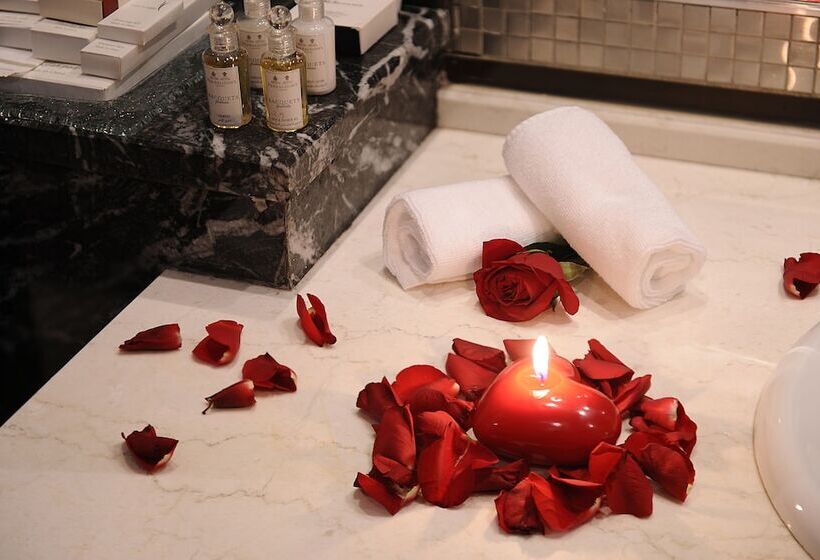 エクゼクティブスイート, Qaser Al Hamra By Warwick