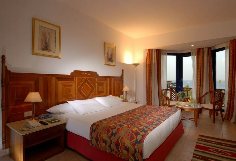 کلبه ییلاقی, Amphoras Beach Ultra All Inclusive