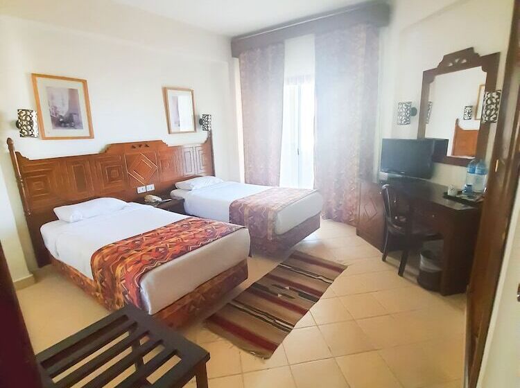 کلبه ییلاقی, Amphoras Beach   Ultra All Inclusive