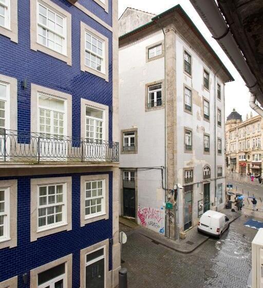 اتاق استاندارد سه نفره, Braganca Oporto