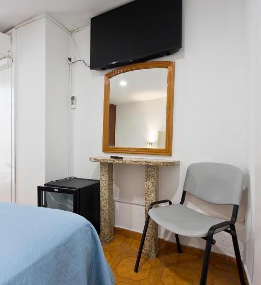 اتاق استاندارد سه نفره, Braganca Oporto