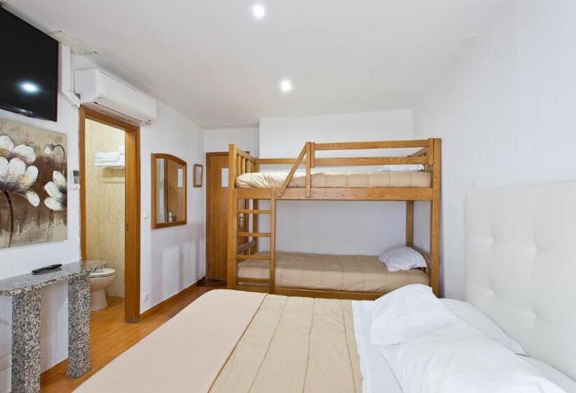 اتاق استاندارد چهار تخته, Braganca Oporto