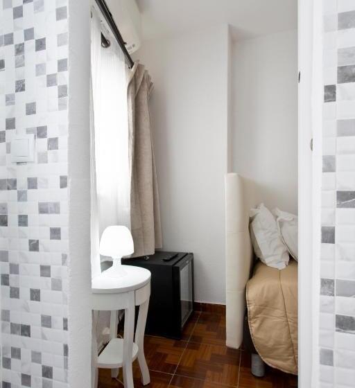 اتاق استاندارد یک نفره, Braganca Oporto