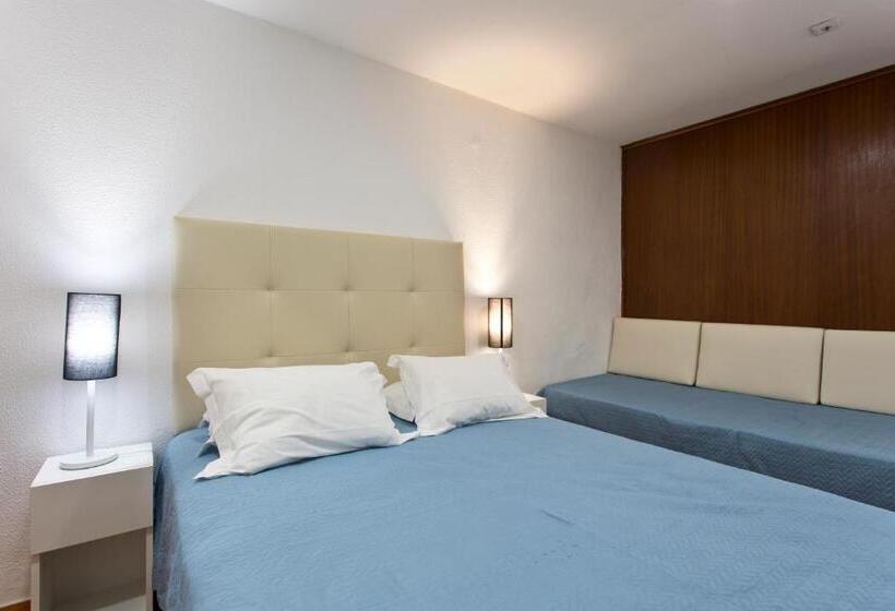 اتاق استاندارد سه نفره, Braganca Oporto