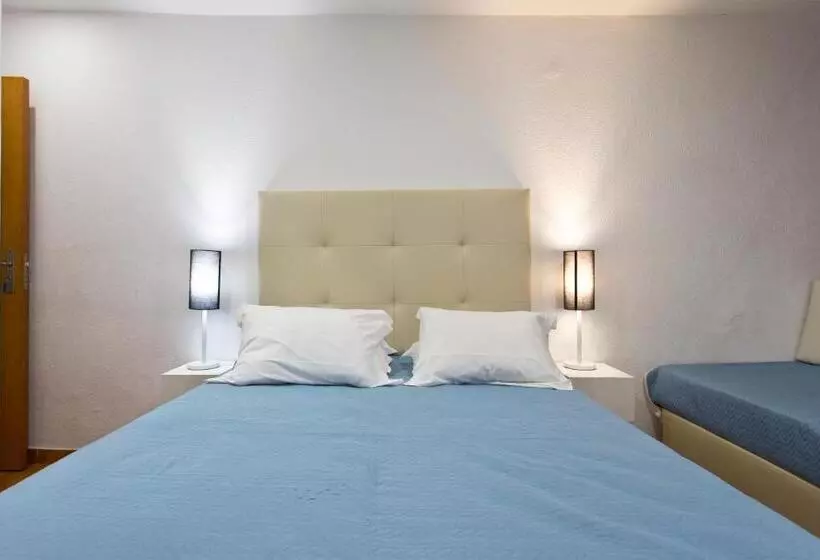 اتاق استاندارد سه نفره, Braganca Oporto