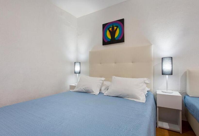 اتاق استاندارد سه نفره, Braganca Oporto