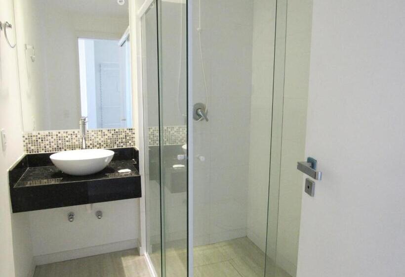 חדר דלוקס, Das Nações