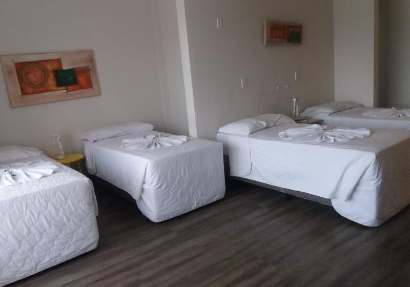 חדר סטנדרט לארבעה, Das Nações