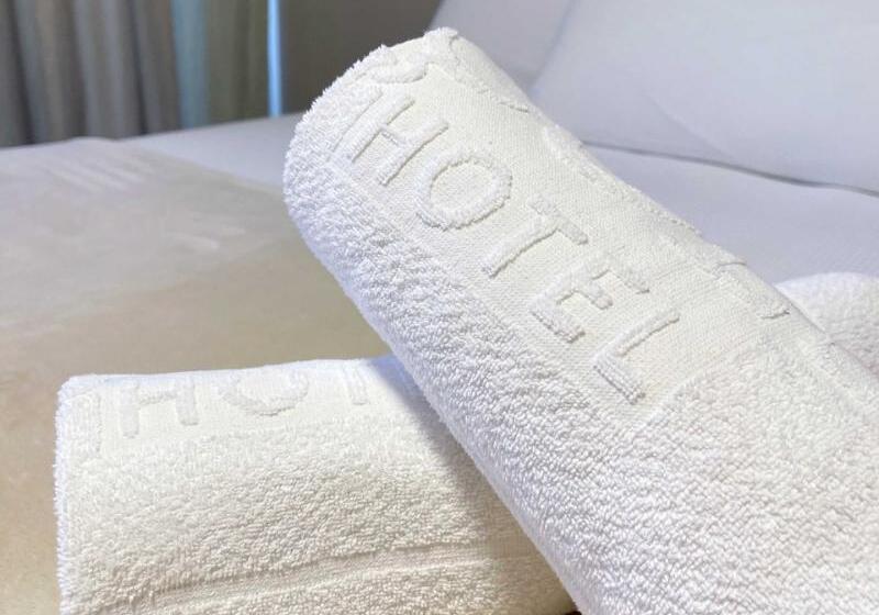 חדר סטנדרט לארבעה, Das Nações