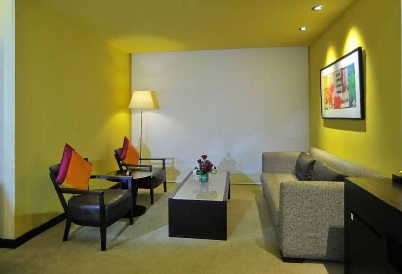 اتاق لوکس, Hues Boutique