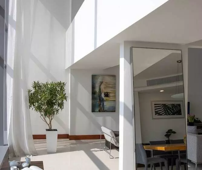 3 Bedroom Duplex Apartment, Jumeirah Living World Trade Centre Dubai