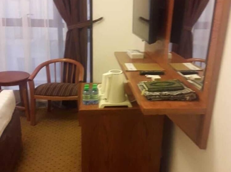 スタンダード4人部屋, Mawaddah Al Waha