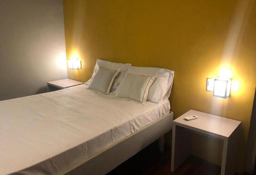 غرفة قياسية ثلاثية مزودة بشرفة, Pousada Portas Da Amazonia