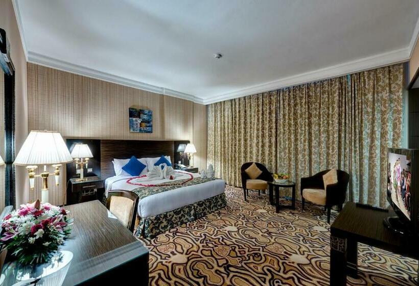 اتاق کلاسیک با تخت دونفره, Sharjah Palace