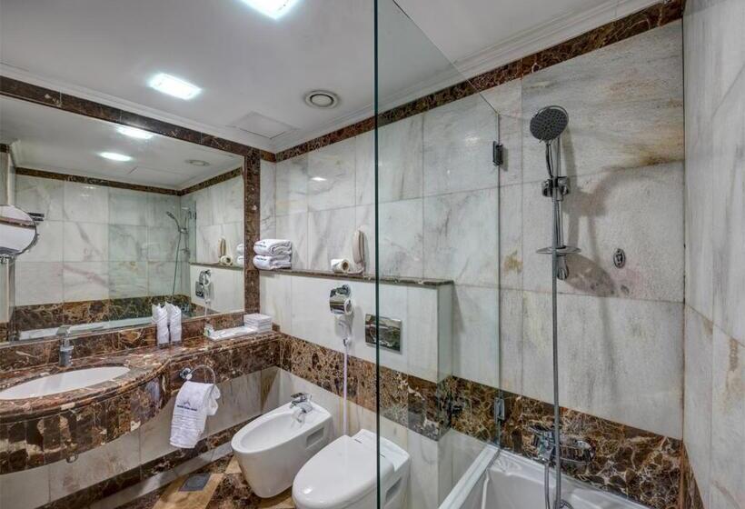 سوییت خانوادگی, Sharjah Palace