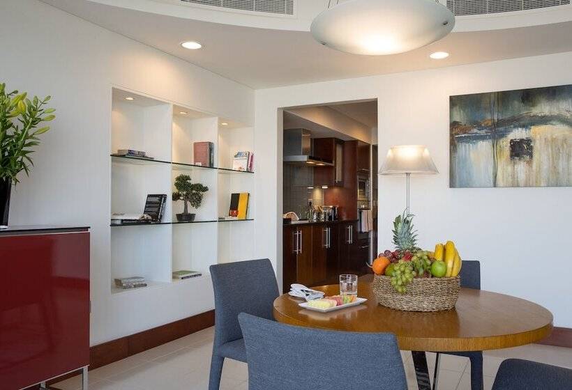 , Jumeirah Living World Trade Centre Dubai