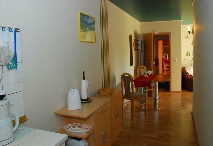 バルコニー付き１ベッドルームアパートメント, Aparthotel  Zur Müritz