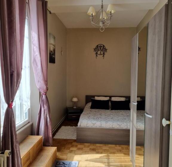 庭の見える1ベッドルームアパートメント, La Maison De Vénus