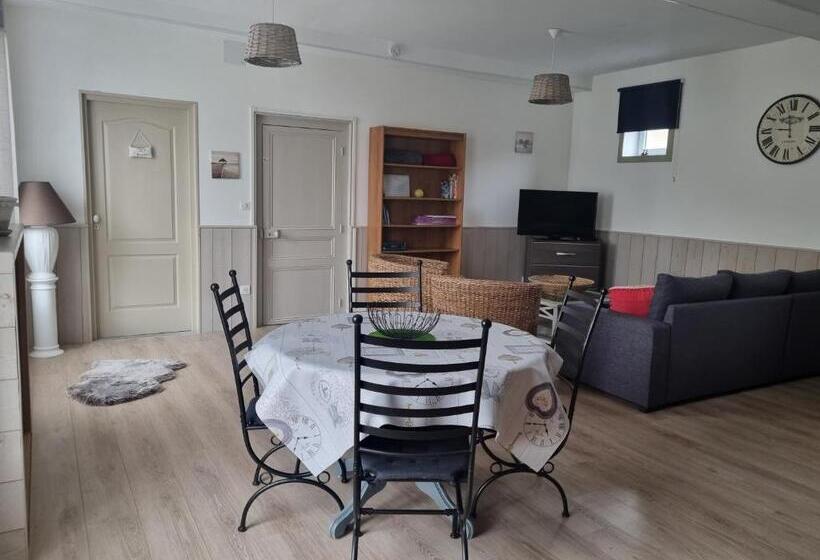 庭の見える1ベッドルームアパートメント, La Maison De Vénus