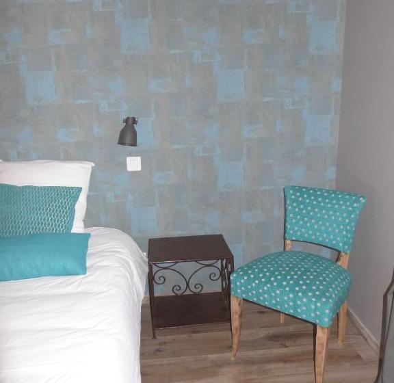 غرفة قياسية, Le Moulin De Saint Julien