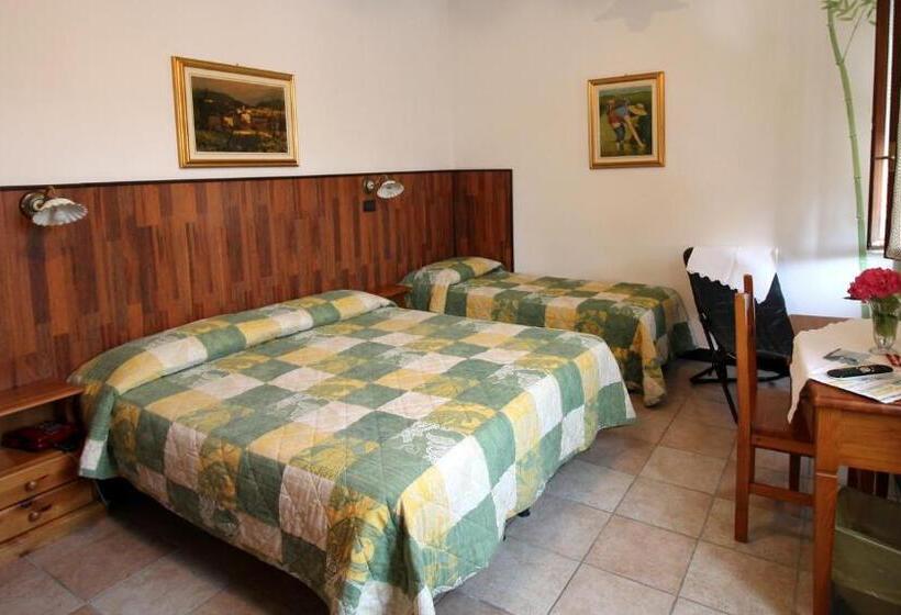 标准三人间, Albergo Santo Spirito