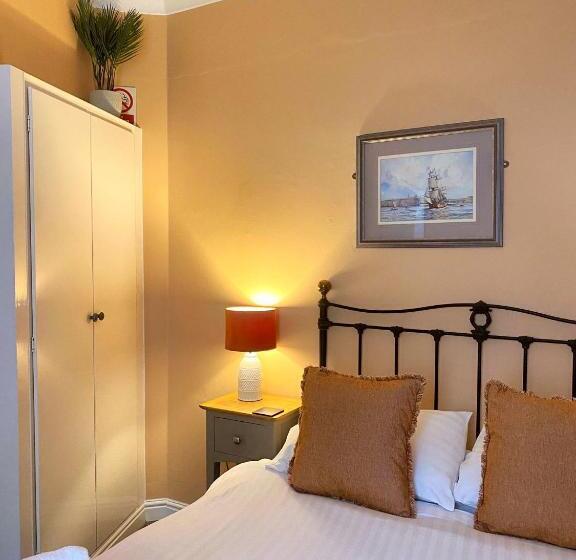 Quarto Estandar, Cobbleview Rooms