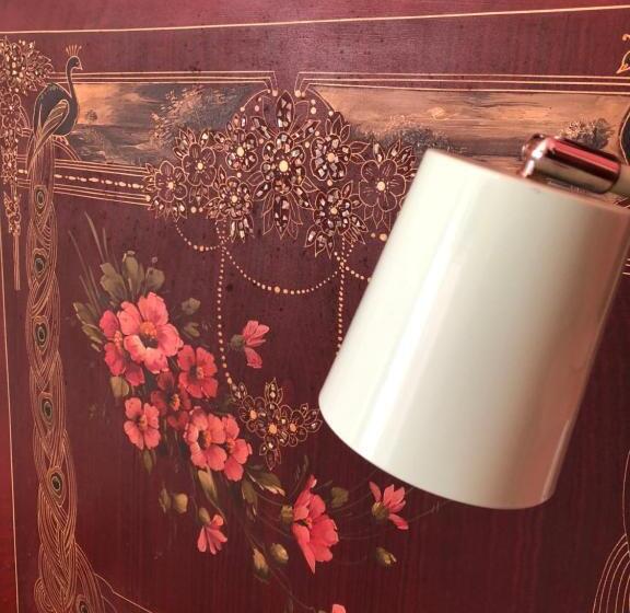 标准三人间, Etna Vintage