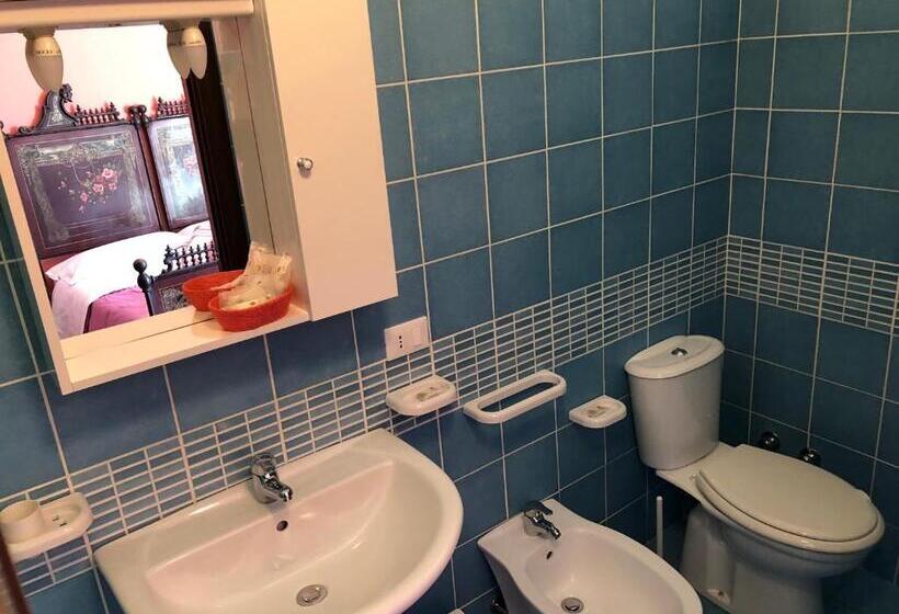 标准三人间, Etna Vintage