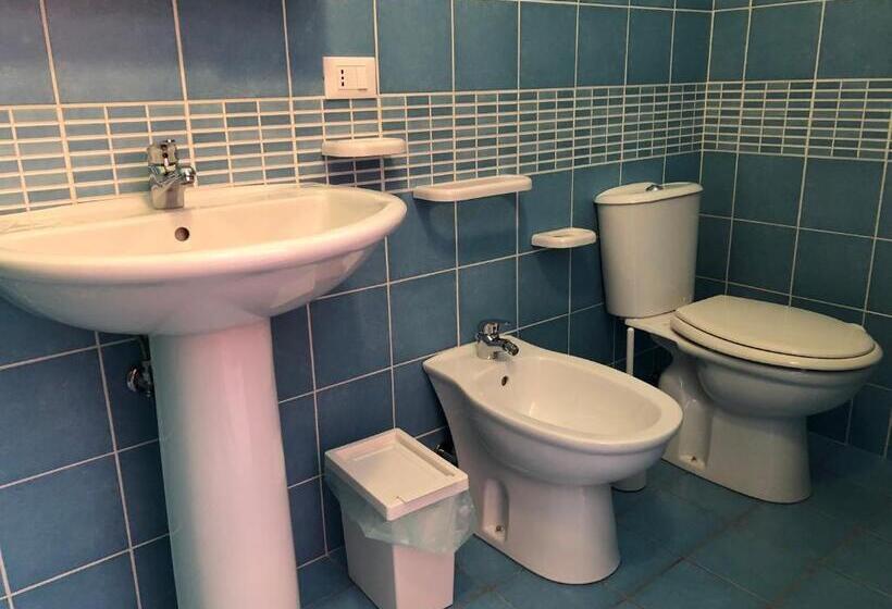 标准三人间, Etna Vintage