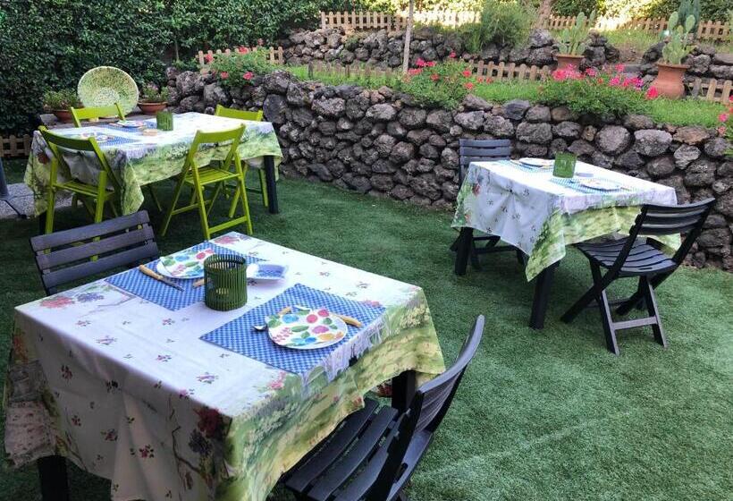 3间卧室的房子, Etna Vintage