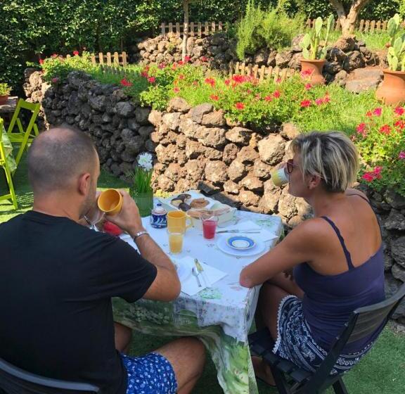 3间卧室的房子, Etna Vintage