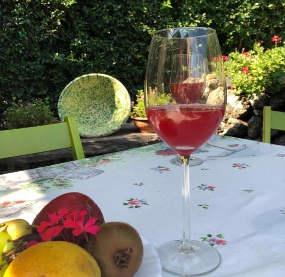 3间卧室的房子, Etna Vintage