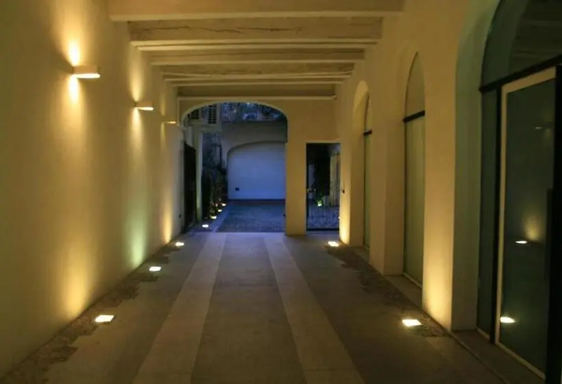 اتاق استاندارد, Il Cortiletto