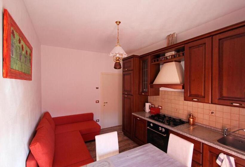 اتاق استاندارد با سرویس بهداشتی مشترک, Romeo & Juliet Non