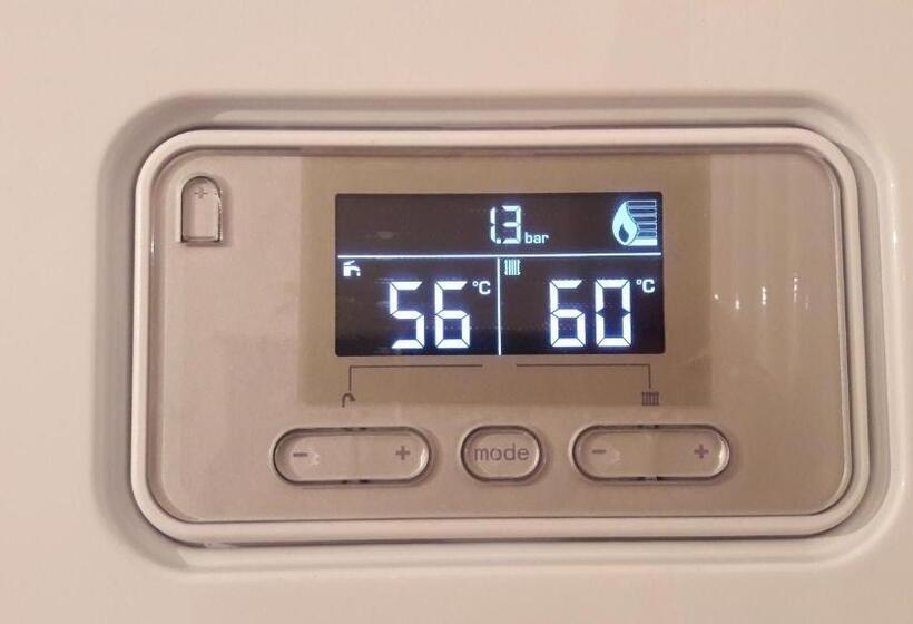 اتاق استاندارد چهار تخته, Romeo & Juliet Non