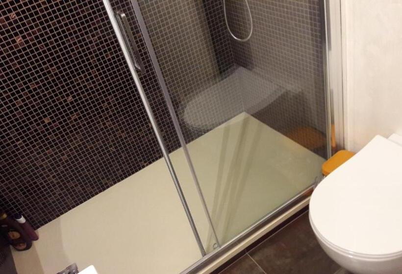 اتاق سوپریور سه تخته, Romeo & Juliet Non