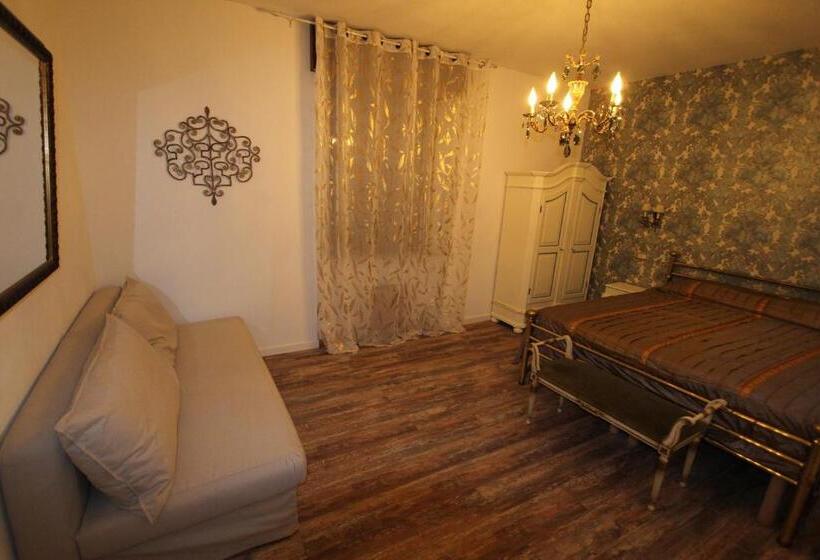 آپارتمان 2 خوابه, Romeo & Juliet Non