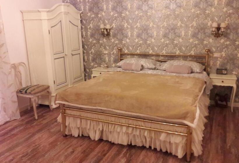 آپارتمان 2 خوابه, Romeo & Juliet Non