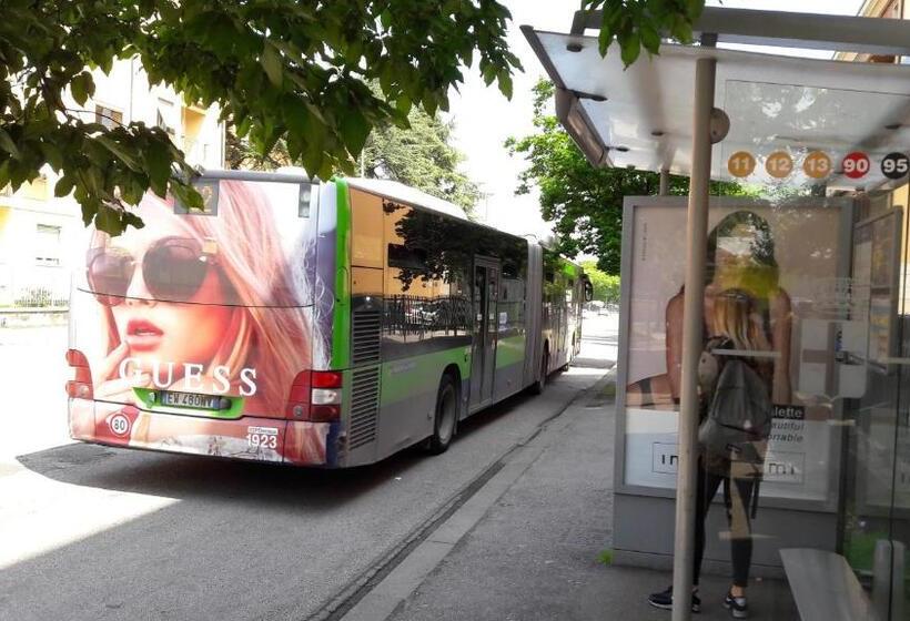 اتاق استاندارد با سرویس بهداشتی مشترک, Romeo & Juliet Non