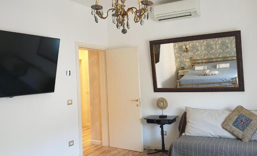 آپارتمان 2 خوابه, Romeo & Juliet Non