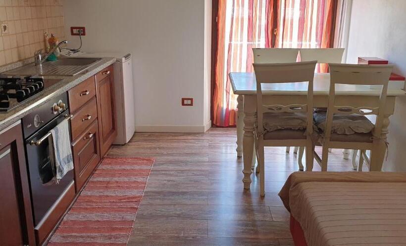 آپارتمان 2 خوابه, Romeo & Juliet Non