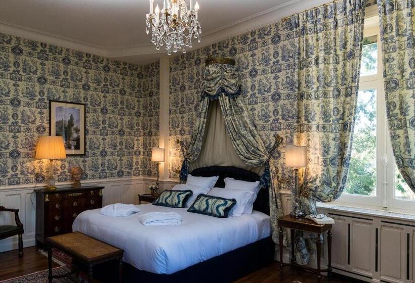 جناح سوبيريور, Château De Beauvais