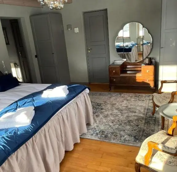 اتاق سوپریور با تخت بزرگ, Mellby Atelier På österlen