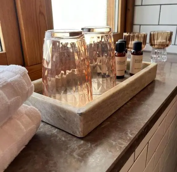 اتاق سوپریور با تخت بزرگ, Mellby Atelier På österlen