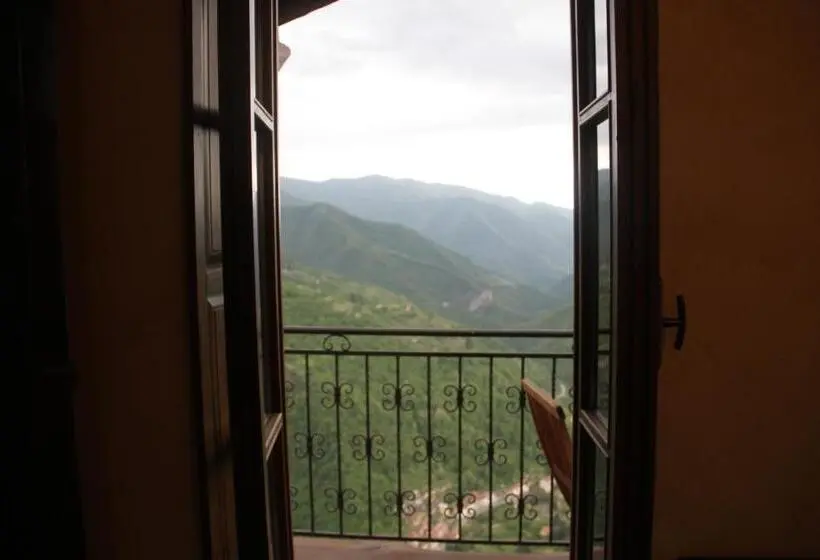 バルコニー付きデラックスルーム, Bed & Breakfast Triora Medievale