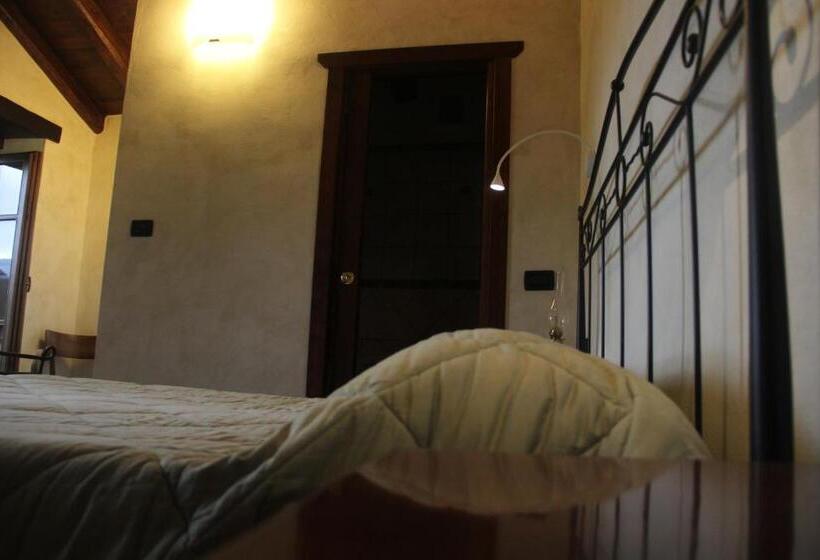 חדר דלוקס עם מרפסת, Bed & Breakfast Triora Medievale